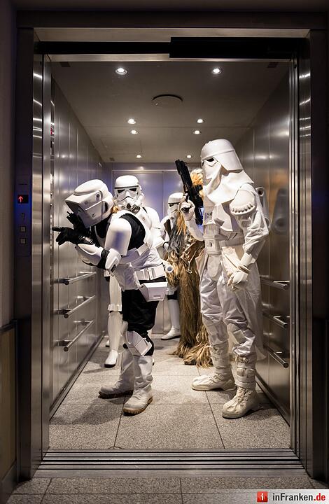 Star Wars Fans feiern Filmstart in Nürnberg