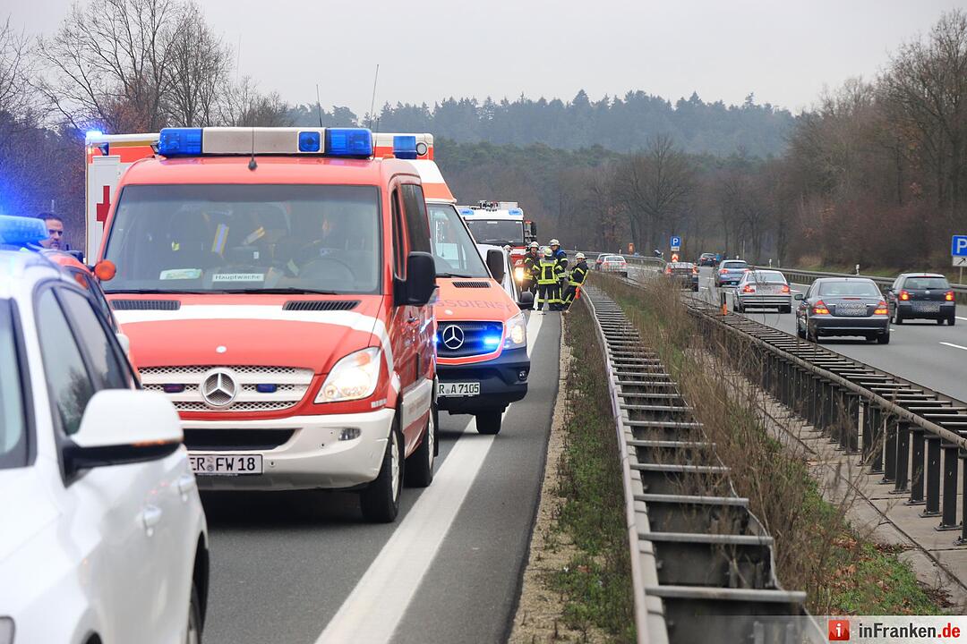 Unfall auf A3 bei Erlangen-West