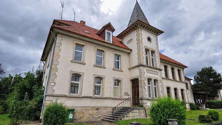 Das alte Schulhaus in Frohnlach.