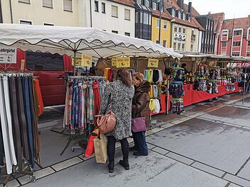 Kulmbach: Fr&uuml;hjahrmarkt und "langer Samstag" - Wochenende lockt zum Einkaufsbummel