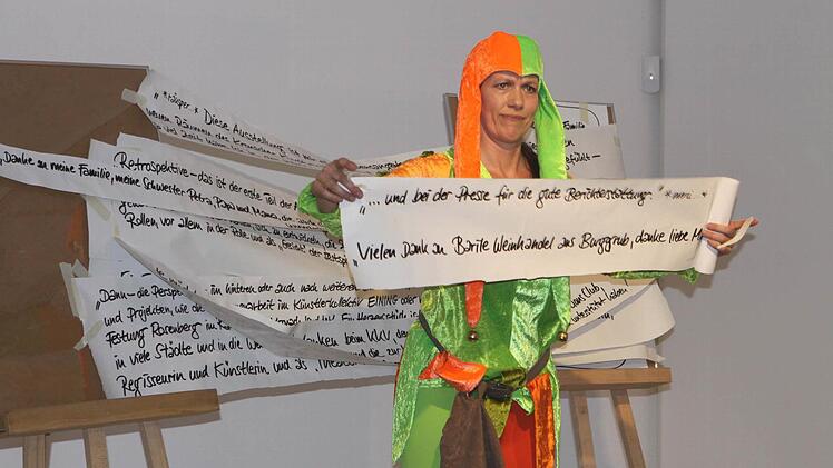 Ulrike Mahr dankte für die gute Berichterstattung über ihre fünf Veranstaltungen in den vergangene vier Wochen.  Foto: Michael Wunder