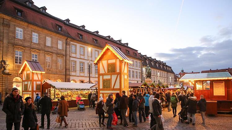 Der Bamberger Weihnachtsmarkt wurde am Donnerstagabend offiziell eröffnet. Foto: Harald Rieger