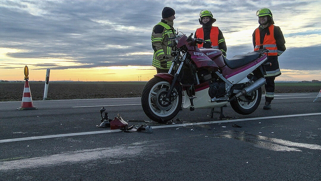 Verkehrsunfall auf der B19 in Unterfranken - 18-jähriger Motorradfahrer schwer verletzt