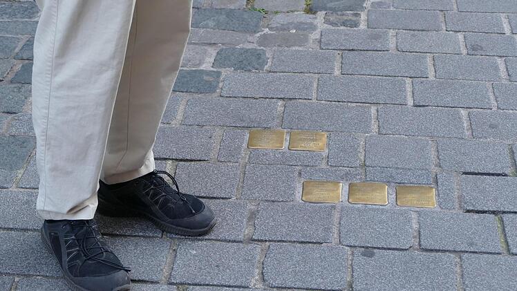 Stolpersteine für die jüdische Familie Schapiro in der KesslerstraßeFoto: Marion Krüger-Hundrup