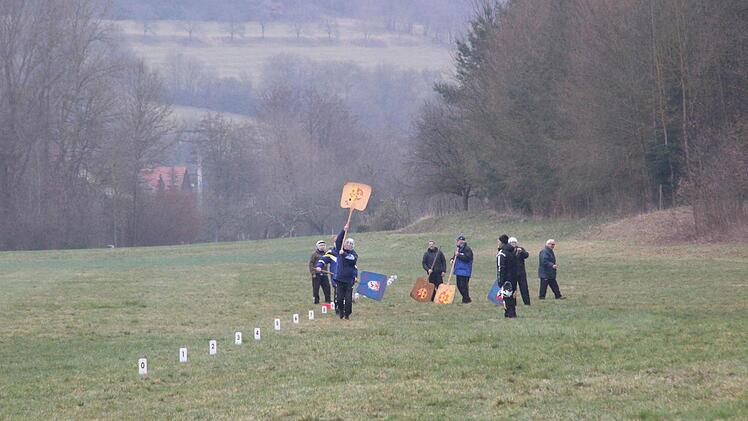 Die Schweizer halten die Tradition hoch, in Münnerstadt zu trainieren. Sie würden sich freuen, wenn er Sport im Städtchen wiederbelebt wird. Foto: Heike Beudert