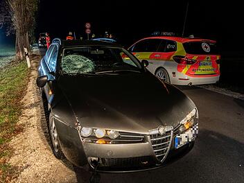 Von Auto erfasst: Jogger verstirbt noch am Unfallort