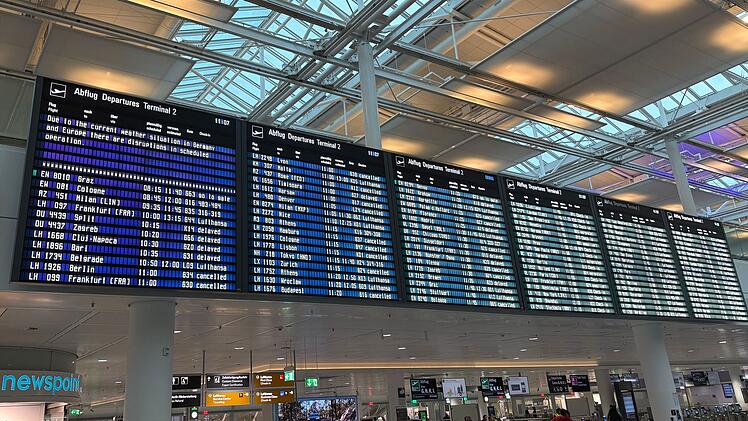 Abfertigungsstopp am M&uuml;nchner Flughafen nach Unwetterwarnung