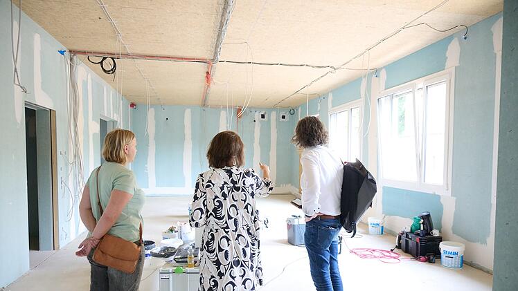 Bamberg: Stadtratsmitglieder statten Schulh&auml;usern Besuch ab