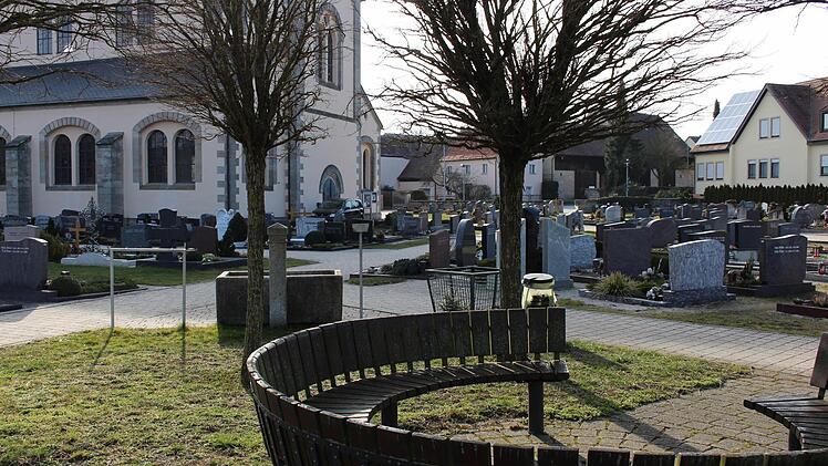 Friedhof Röttenbach Foto: Evi Seeger