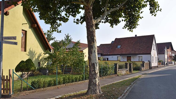 In der Sonnenstraße (im Bild) und in der Dr. Steinmüller-Straße in Wonfurt beginnen nächstes Jahr die Kanalsanierungen.