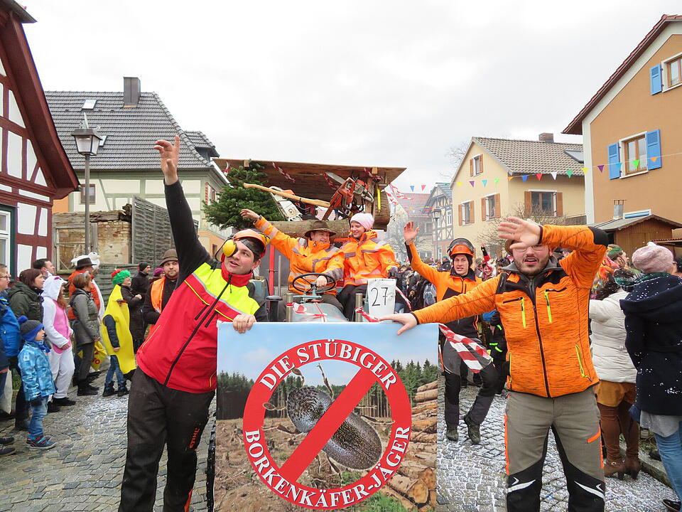 43 Gruppen beteiligten sich am Kleukheimer Faschingszug.
