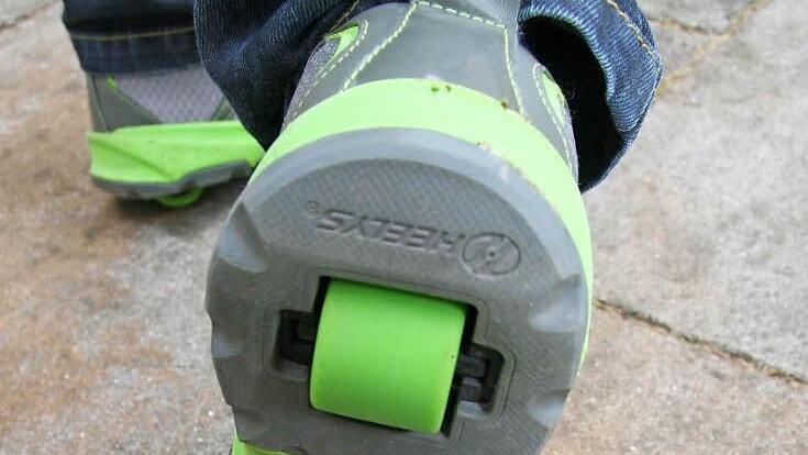 Das Geheimnis der Heelys steckt im Fuß: die Rolle. Fotos: Sonja Adam