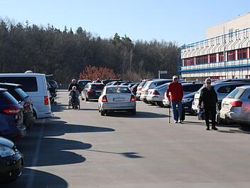 Schwerbehinderte und Mütter mit Kindern sollten theoretisch ganz oben im Parkhaus Plätze finden.