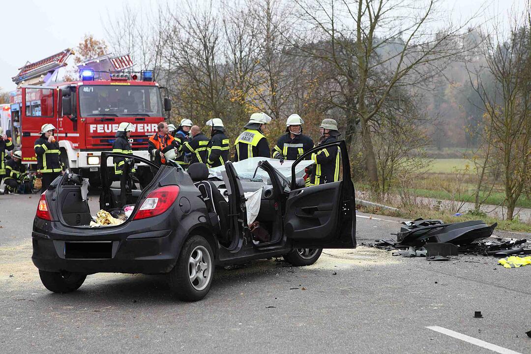 Ansbach: Frontalcrash - zwei Schwerverletzte