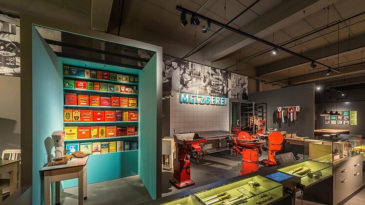Blick in die Mönchshof-Museen: Aus den 1930er und 1950er Jahren stammen die Exponate der original nachgebauten Metzgereien im Gewürzmuseum. Foto: BR/Archiv