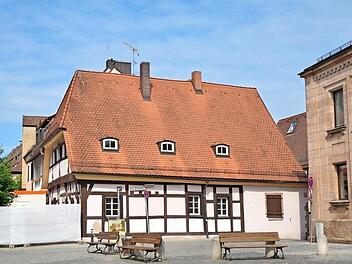 Das Seelhaus am Kirchenplatz zu Beginn der Sanierung Fotos: Bernhard Panzer