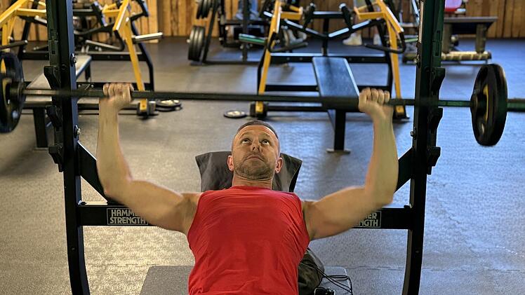 Mit Sport will sich Waldemar auspowern, doch der mangelnde Schlaf macht ihm zu schaffen.