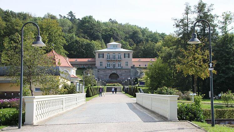 Bleibt nur noch eins zu sagen: Die Eröffnung des neuen Restaurants wird Ende Oktober/Anfang November 2014 sein.