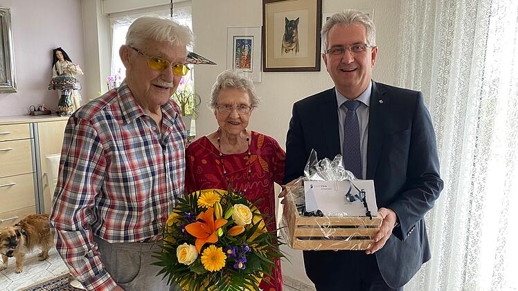 Stein: Ehepaar feiert Eiserne Hochzeit - was Brigitte und Georg in 65 Jahren erlebten