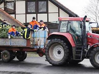 Die Königsberger Feuerwehrjugend war am Samstag fleißig. Foto: Snater