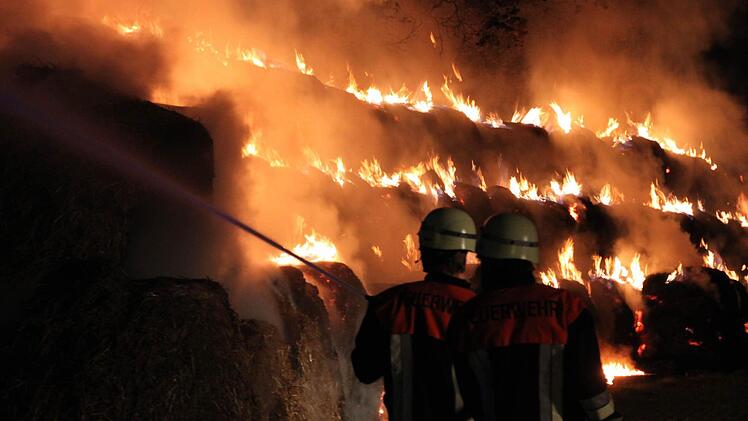 Brand in Untererthal im Oktober 2013: Hier waren die Hammelburger im Einsatz - einer von 154 Einsätzen.  Foto: Markus Reeh