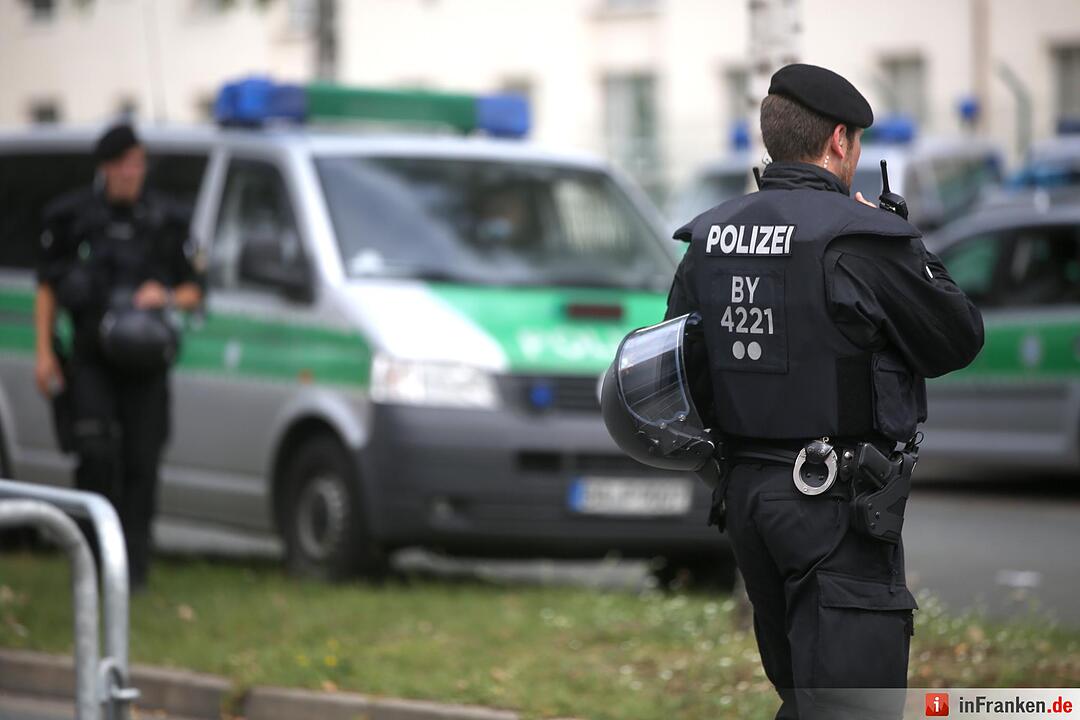 Protestkundgebung vor Bamberger Fluechtlingsheim