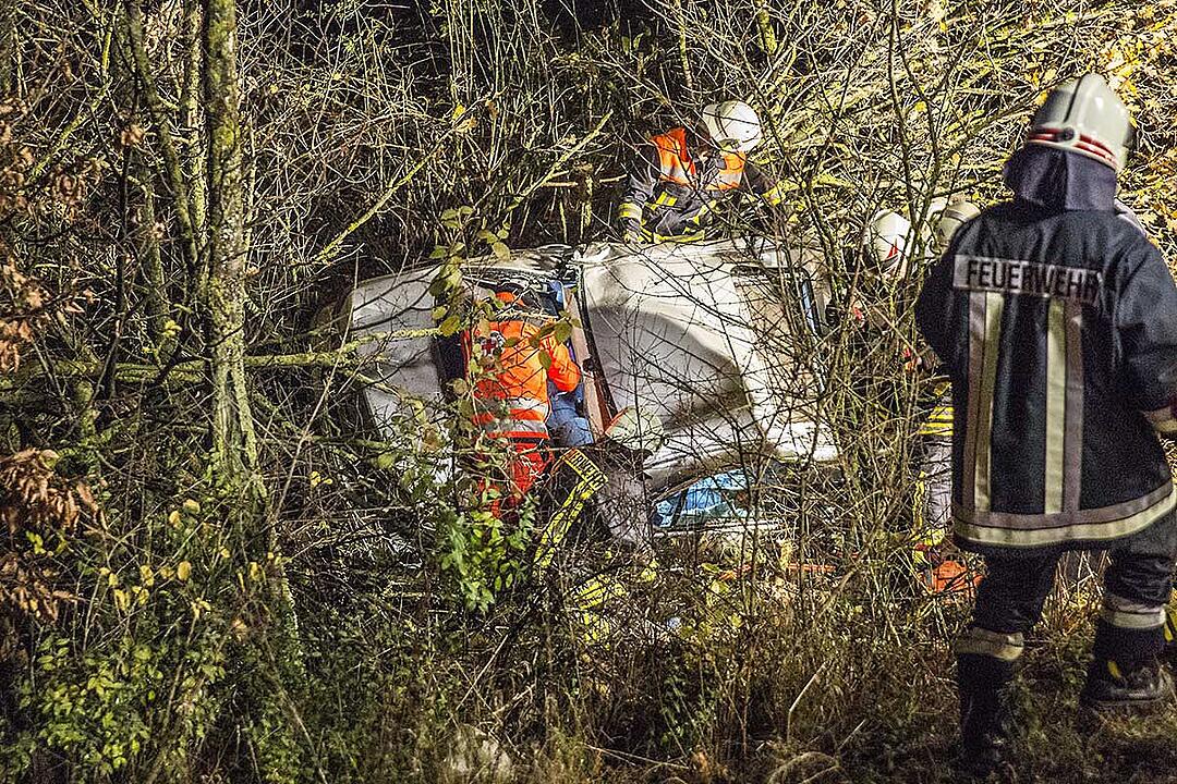 Haßfurt: Fahrer nach Unfall auf der A70 stundenlang eingeklemmt