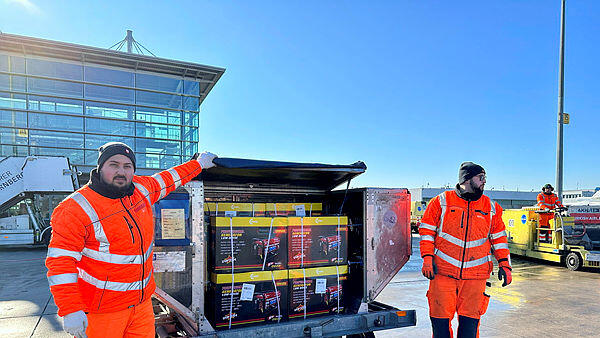 Flughafen Nürnberg: Hilfsgüterflüge für Erdbebenopfer in Türkei - 15 Tonnen Luftfracht in einer Woche