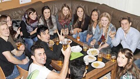 Miteinander ins Gespräch zu kommen, darum ging es bei der ersten Disco-Nacht unter dem Motto "Meet and greet".