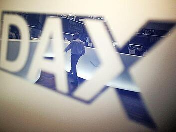Die Corona-Krise, die den deutschen Leitindex im März bis auf 8255 Punkte gedrückt hat, scheint mit Blick auf die Aktienkurse vergessen. Foto: Frederik von Erichsen, dpa