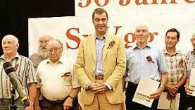 Für 25 Jahre Dienst in ihrem Amt wurden diese Siebener geehrt.