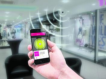 Im Ertl-Zentrum in Hallstadt hängen  bereits kleine Sender - sogenannte Beacons - die Informationen auf das Smartphone der Kunden übermitteln. Grafik: favendo/fewclicks