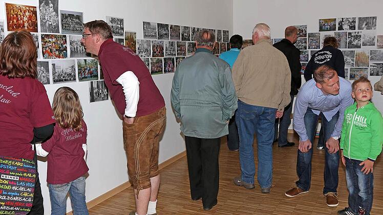 Auf großes Interesse stieß die Foto-Ausstellung "100 Jahre Sophienheim-Kindergarten".