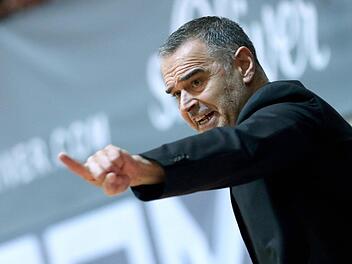 Dirk Bauermann gibt in Würzburg die Richtung vor. Foto: dpa