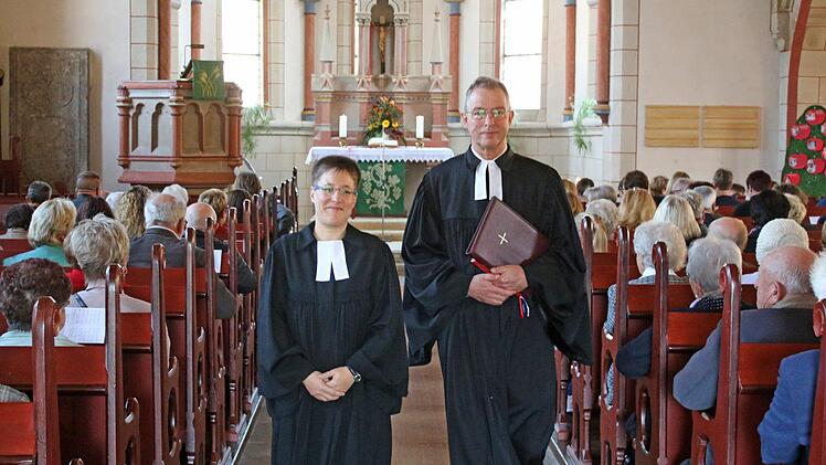 Pfarrerin Sara Wehowsky wurde in einem feierlichen Gottesdienst verabschiedet. Foto: Steffen Vetter