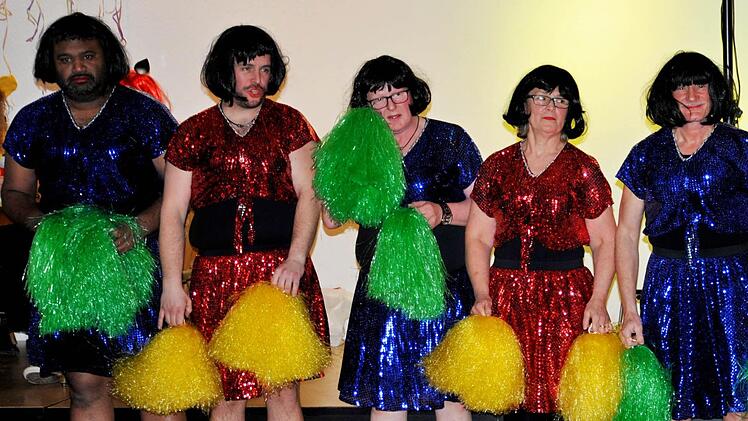 Cheerleaders  Foto: Ewald Schlembach