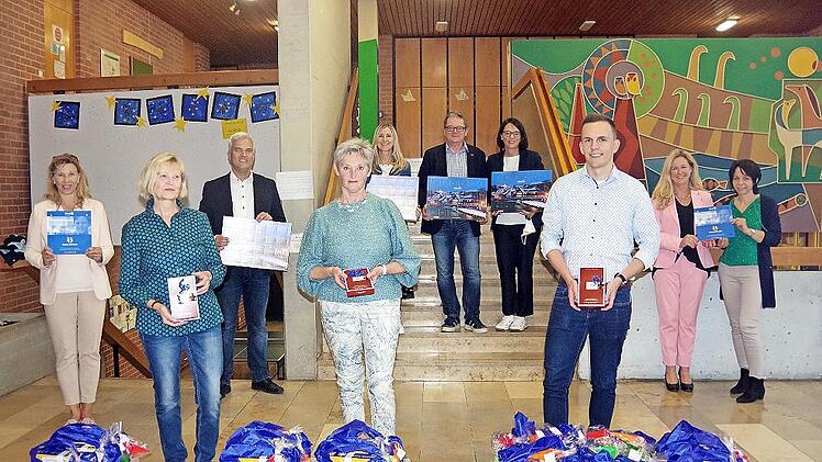 Große Freude an der Grundschule „Am grünen Band“ Ludwigsstadt. Hier erfolgte kürzlich der Startschuss des Nachhilfeprojekts „Rotary hilft nach“.
