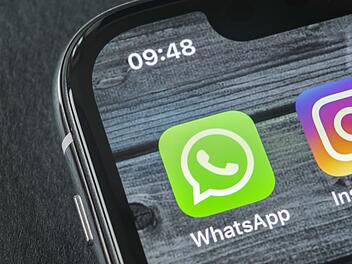 AdobeStock_iphone