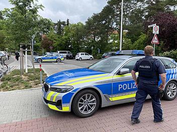 Großer Polizeieinsatz an Erlanger Schule