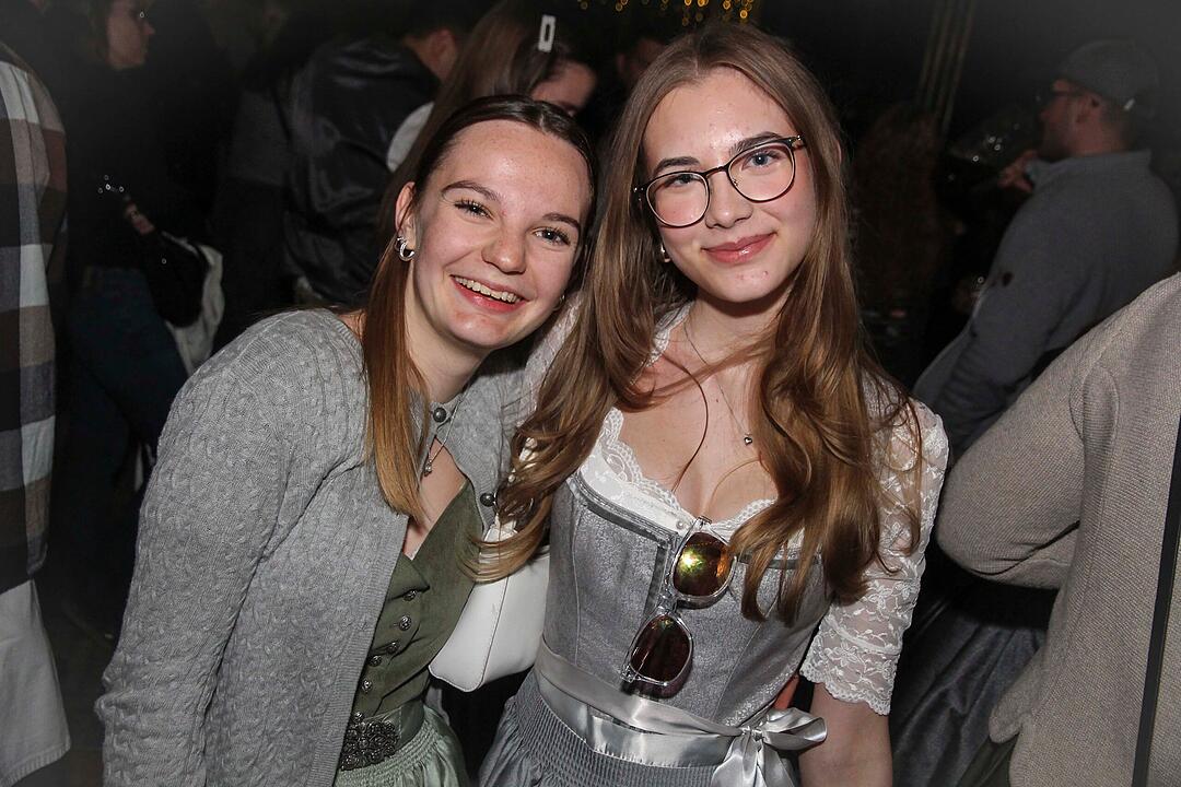 Gefeiert wurde mit der Kult-Partyrockband Radspitz!