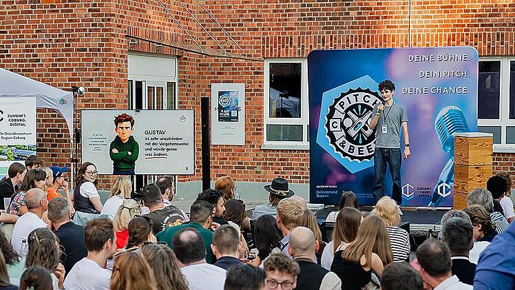 Vor Publikum wurden die Ideen pr&auml;sentiert.
