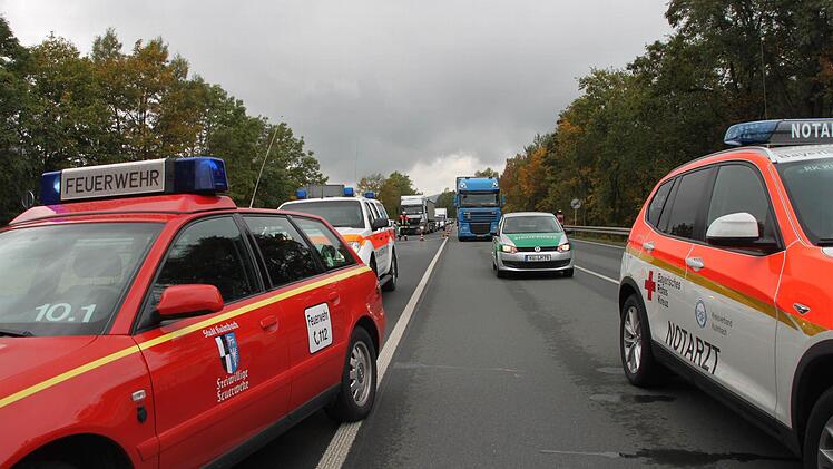 Zu einem schweren Unfall kam es heute auf der B289 in Kulmbach in Höhe Kauernburg. Foto: Stephan Tiroch