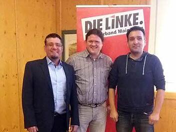 Frank Hertel (Mitte) wurde zum Direktkandidaten der Linken gewählt. Mit im Bild Kreisvorsitzender Oliver Plume (links) und Erkan Dinar, Mitglied des geschäftsführenden Landesvorstands. Foto: Sabine Schmidt