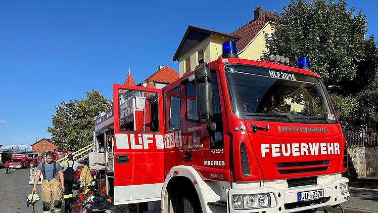Brand in Lichtenfels - Explosion gefährdet Feuerwehrleute
