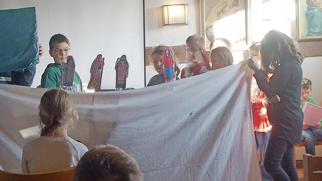 Am Nachmittag wurde ein Stabpuppentheater aufgef&uuml;hrt. Foto: privat