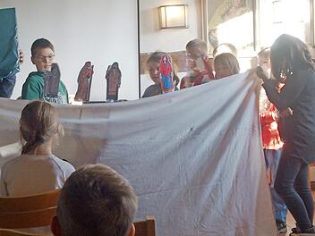 Am Nachmittag wurde ein Stabpuppentheater aufgeführt. Foto: privat