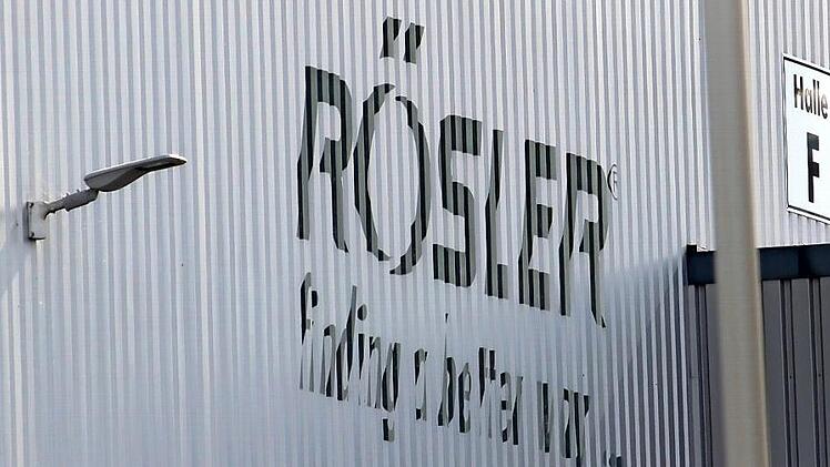 Rösler steht für glatte Lösungen, auch wenn der Name an der Werksfassade in Memmelsdorf auf Wellblech abgedruckt ist. Foto: Eckehard Kiesewetter