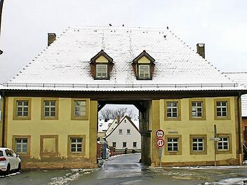 Bei der Sanierung des Rattelsdorfer Torhauses wird auch an die örtlichen Vereine gedacht, die einen Versammlungsraum bekommen. Foto: Neubecker