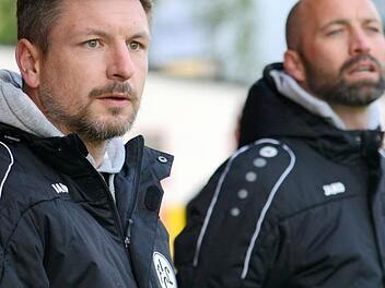 "Es macht einfach Bock, mit den Jungs zu trainieren", sagt FCL-Trainer Christian Goller (links), der zusammen mit Alexander Grau auch in der Saison 2018/19 in Lichtenfels an der Seitenlinie stehen wird.  Foto: Dirk Meier