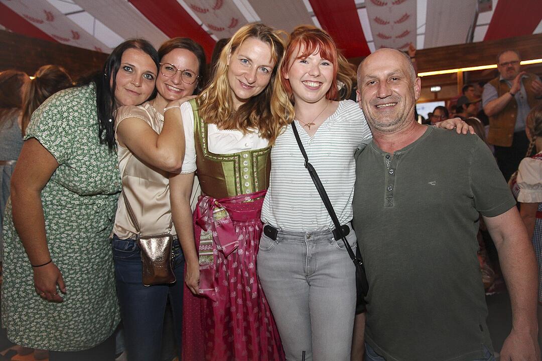 Für Partystimmung sorgten die "Stoapfälzer Spitzbuam"
